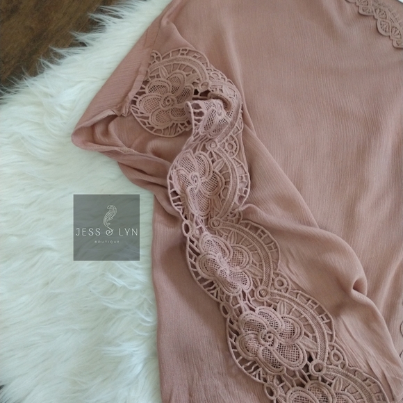 🆕FREYA- Blush Pink Boho Flowy Oversized Blouse w/Lace Detail - Picture 13 of 16